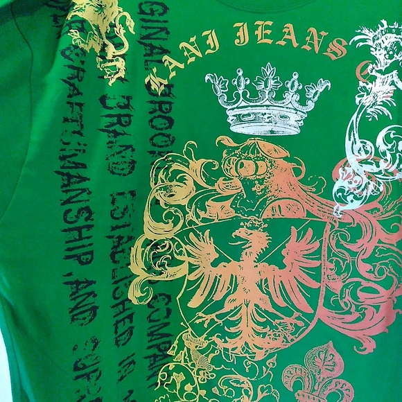 VTG KANI T SHIRt - Picture 3 of 8